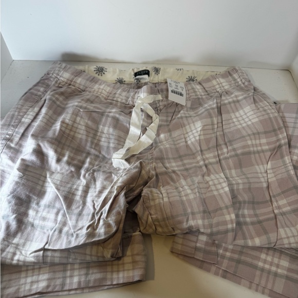 J. Crew Women's Plaid Pajama Pamts in Pink and Cream - Picture 1 of 3